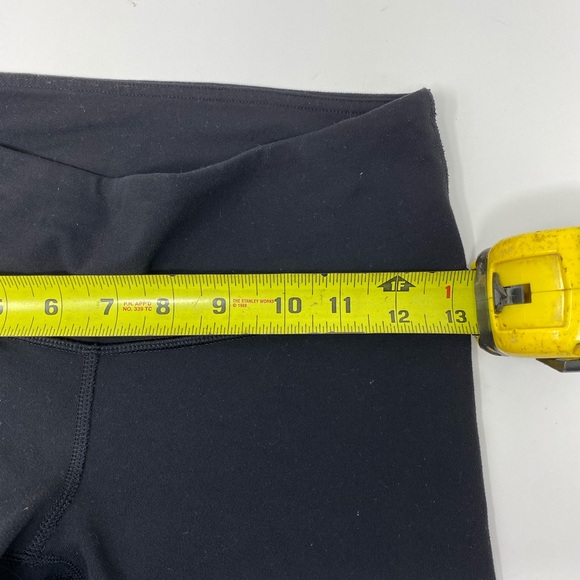 Lululemon Wunder Under Crop 4 - Picture 6 of 9